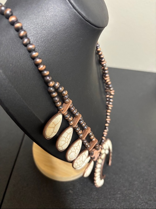 COPPER TONE Southwestern Boho NECKLACE STONES NAJA PENDANT IN IVORY - Picture 5 of 7